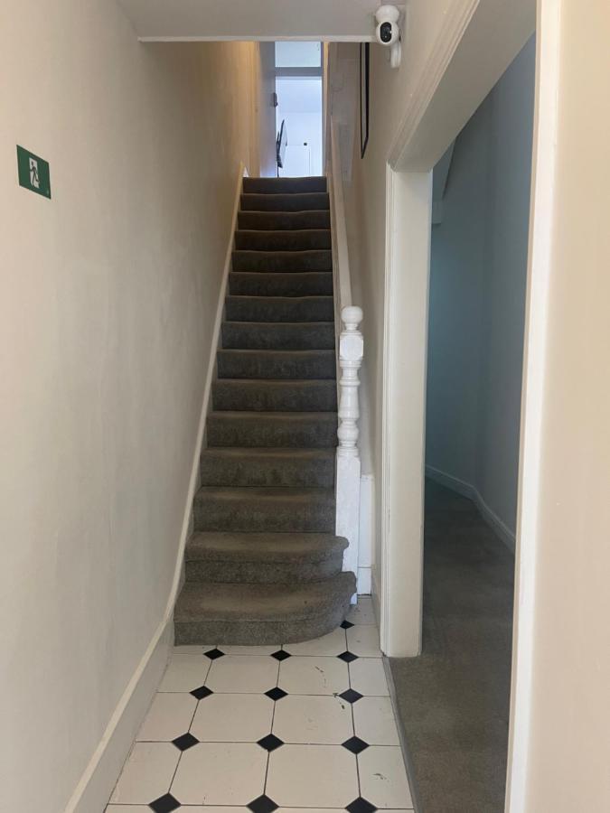 Chamberlayne Inn London Bagian luar foto