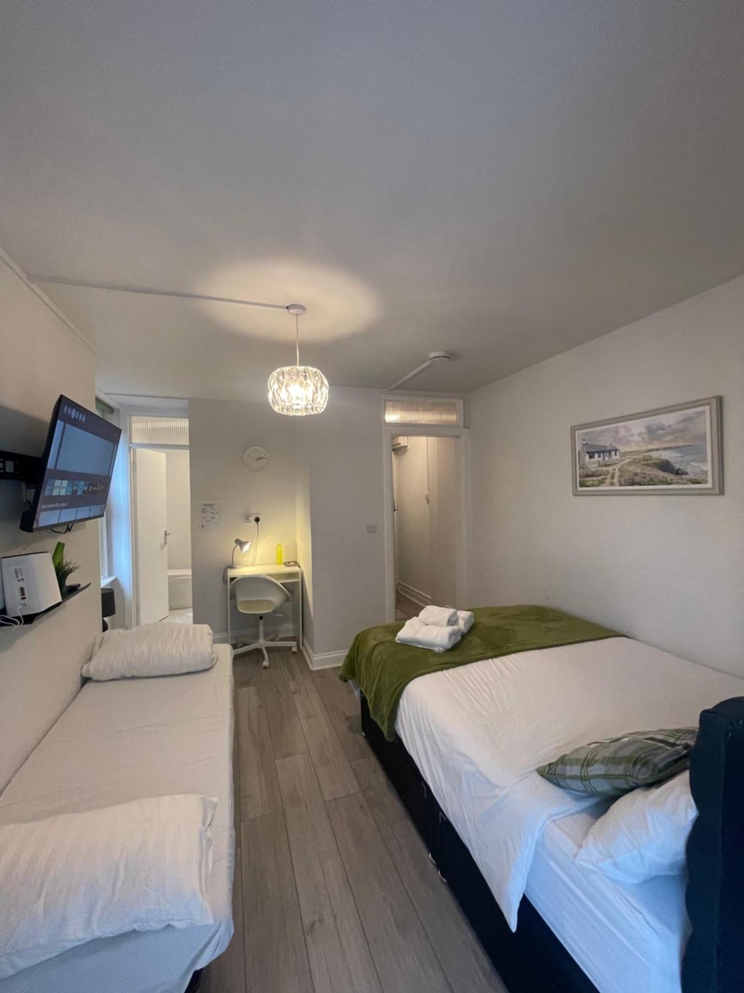 Chamberlayne Inn London Bagian luar foto
